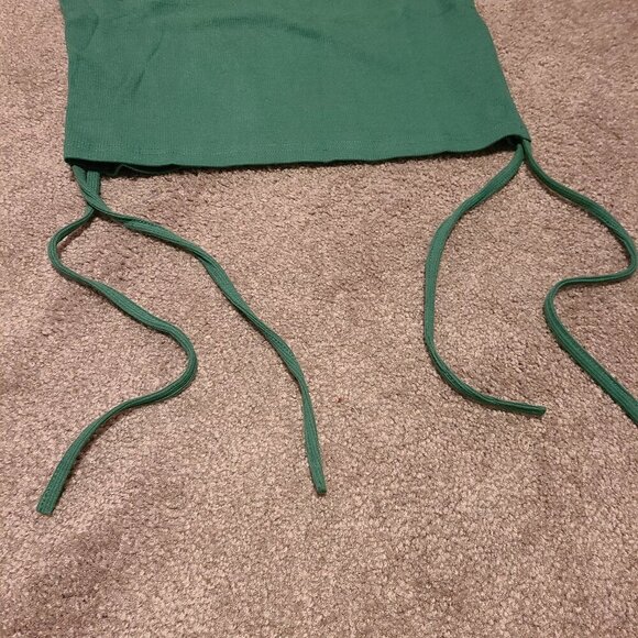 🔥3/$42 w FREE SHIPPING🔥 NWOT Green crop top - Picture 4 of 4